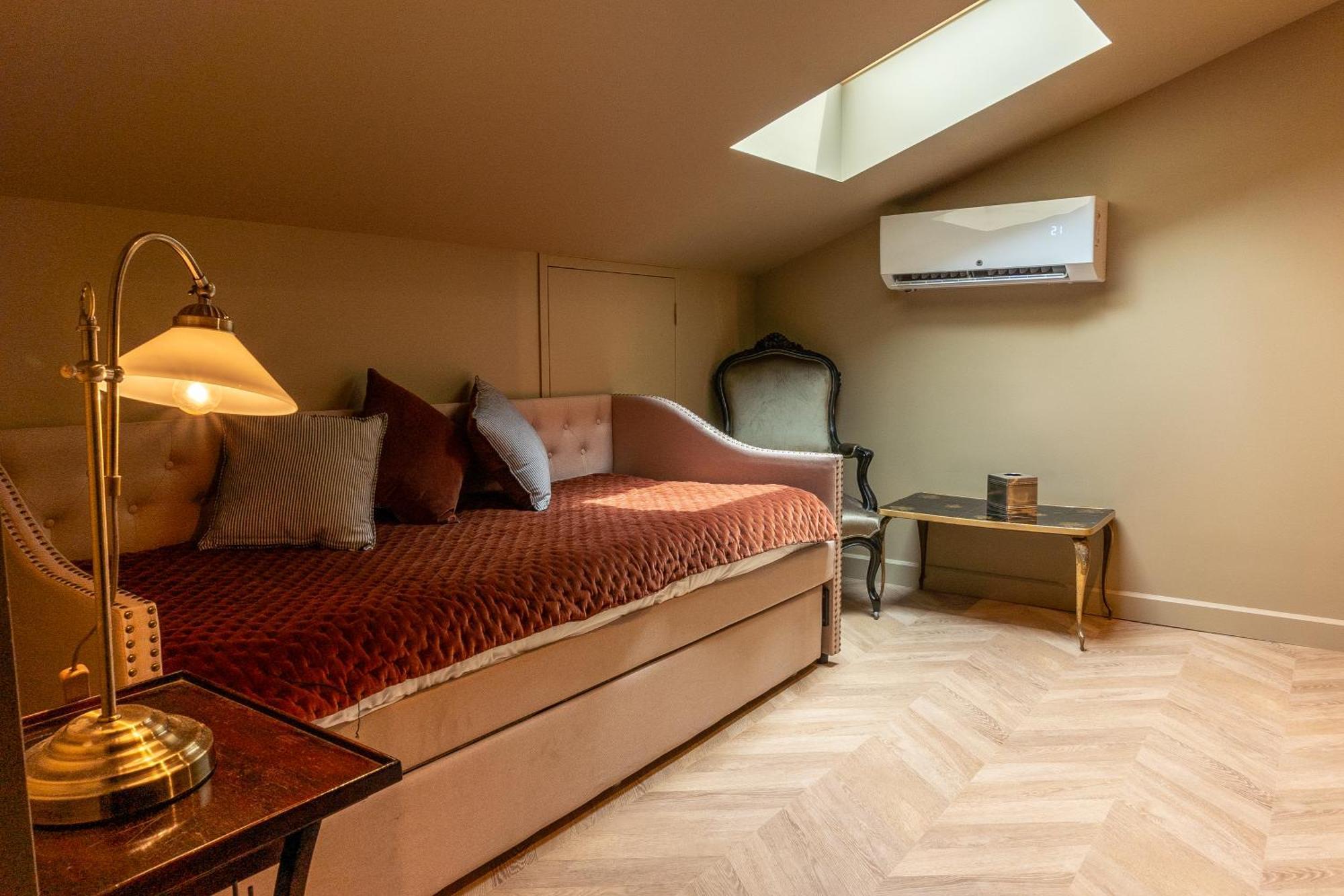 Castel Bois Marie, Maison D'Hotes Монтобан Экстерьер фото A room at the hotel