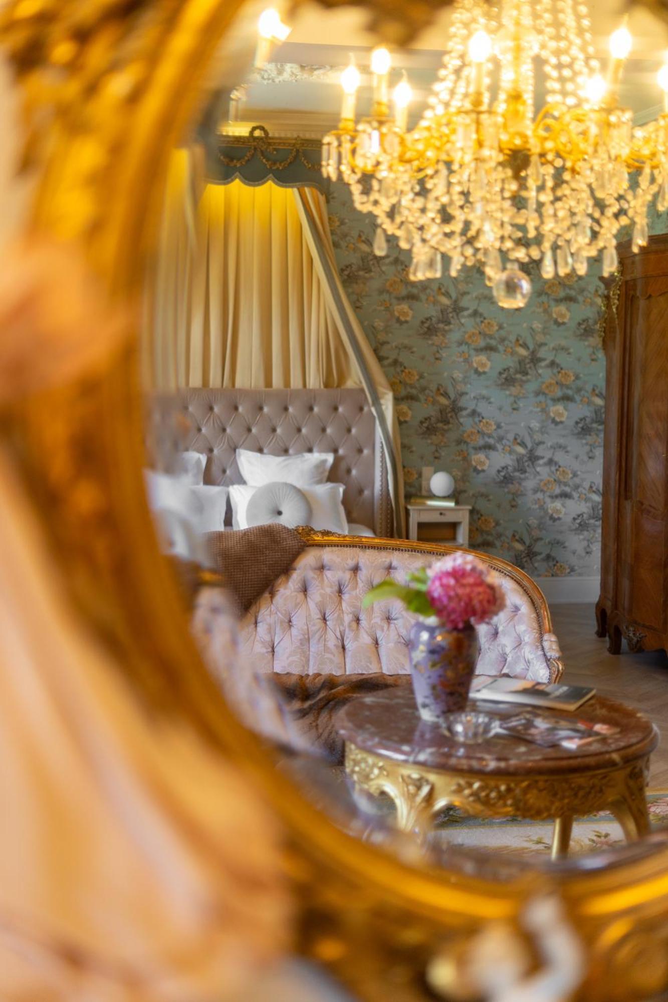 Castel Bois Marie, Maison D'Hotes Монтобан Экстерьер фото A room at the hotel