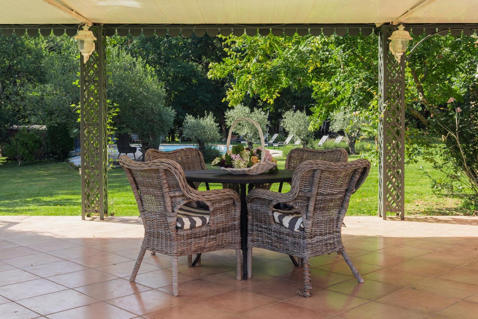Castel Bois Marie, Maison D'Hotes Монтобан Экстерьер фото Garden furniture