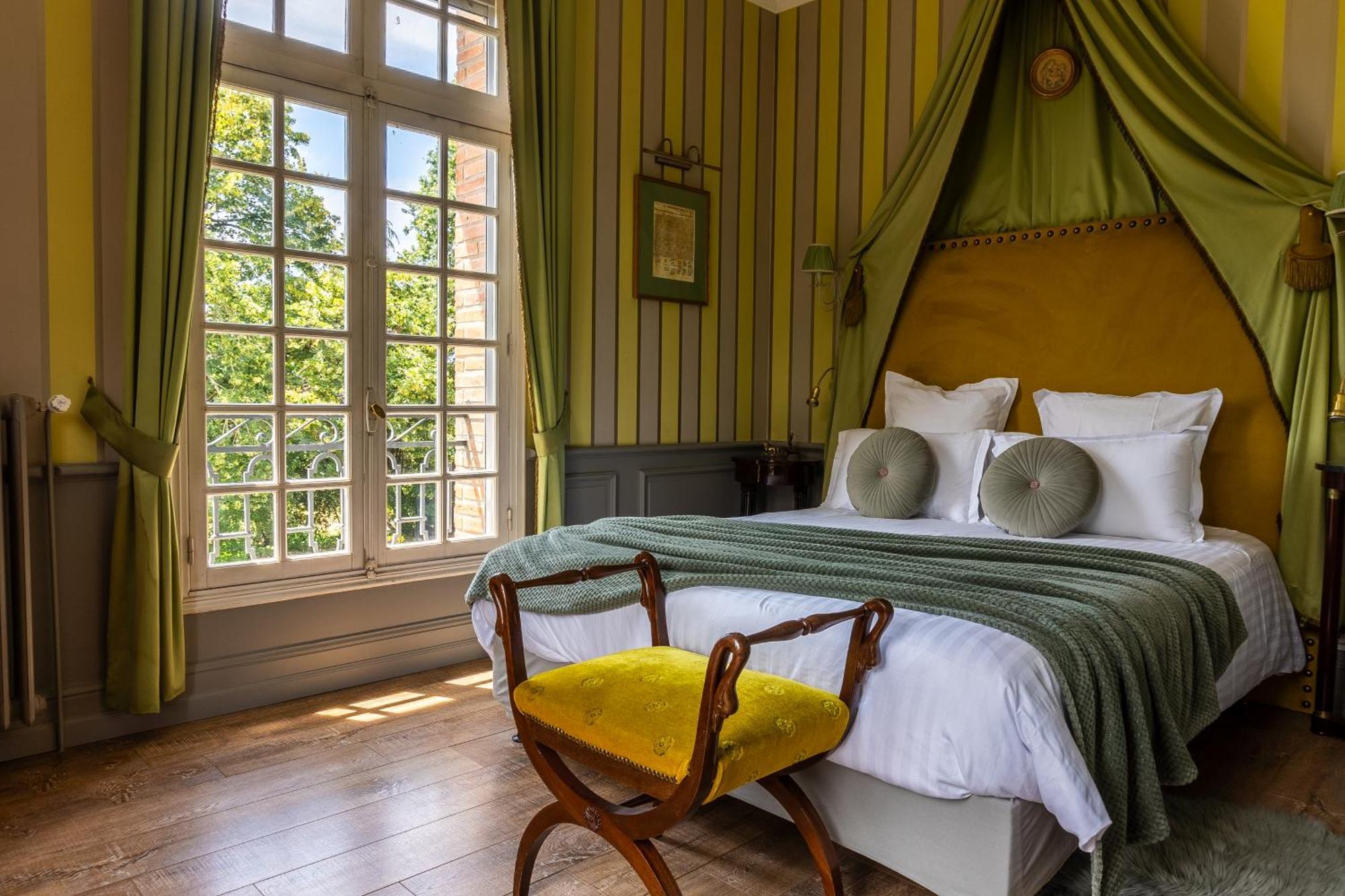 Castel Bois Marie, Maison D'Hotes Монтобан Экстерьер фото The Yellow Room